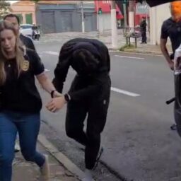 Empresa demite rapaz que matou e queimou gato em churrasqueira