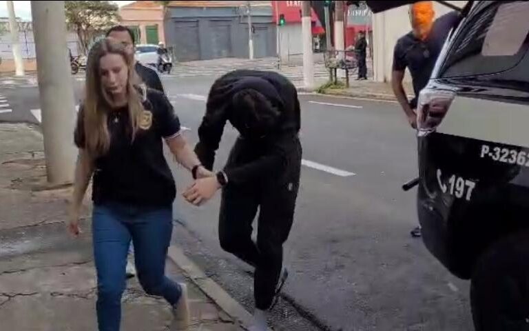 Empresa demite rapaz que matou e queimou gato em churrasqueira