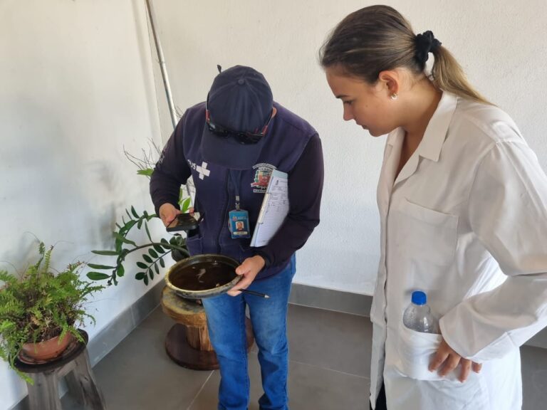 Prefeitura realiza ação contra dengue no Santa Antonieta e conclui trabalho em Avencas