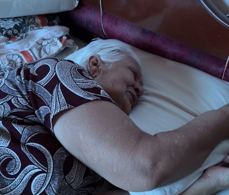 MN TV: Dor extrema e longa espera marcam drama de aposentada
