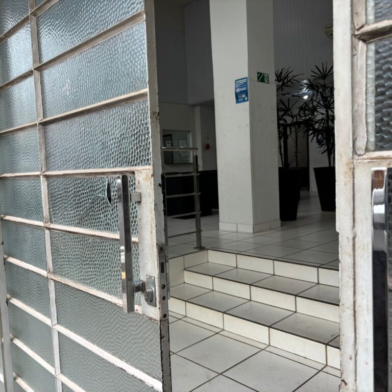 Briga entre mãe de aluno e monitora de ônibus escolar vai parar na polícia em Marília