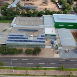 Henlau aposta em diversificação e governança para sustentar crescimento no setor químico