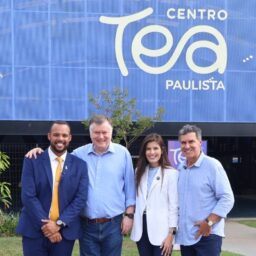 Dani Alonso e Capitão Augusto visitam unidade modelo do Centro TEA Marília