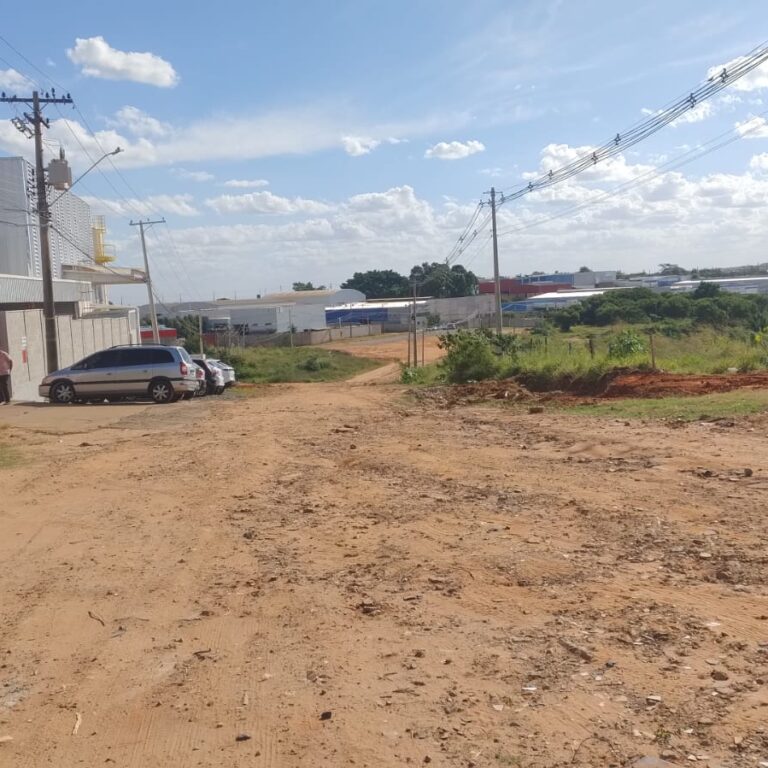 Prefeitura propõe acelerar obras de distrito e dividir custos
