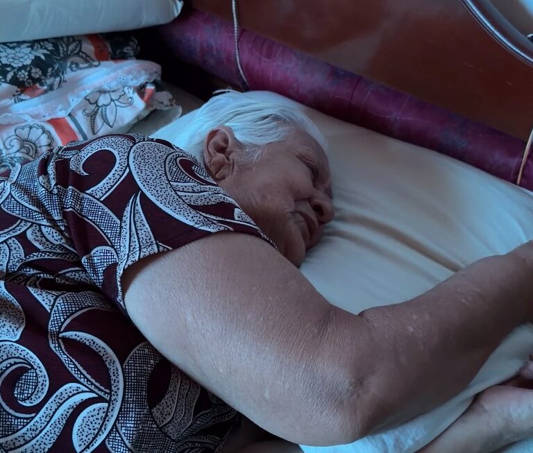 MN TV: Dor extrema e longa espera marcam drama de aposentada