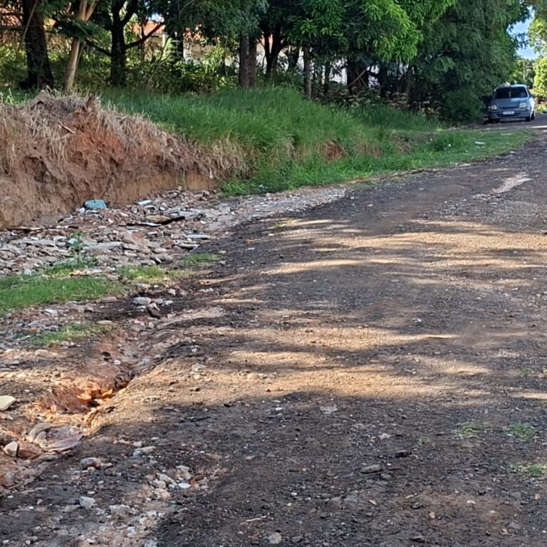 Promessa de asfalto vira retrato de descaso na zona oeste de Marília