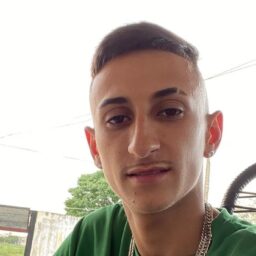 Jovem que morreu em acidente levava adolescente na garupa em Marília