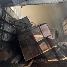 Explosão em indústria deixa um morto e vítimas graves na região