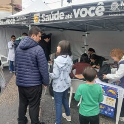 Vacinação em quatro pontos da cidade aplica mais de 770 doses contra a gripe em Marília