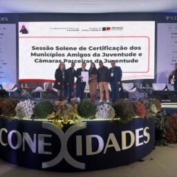 Marília recebe selo estadual por ações voltadas à capacitação de jovens