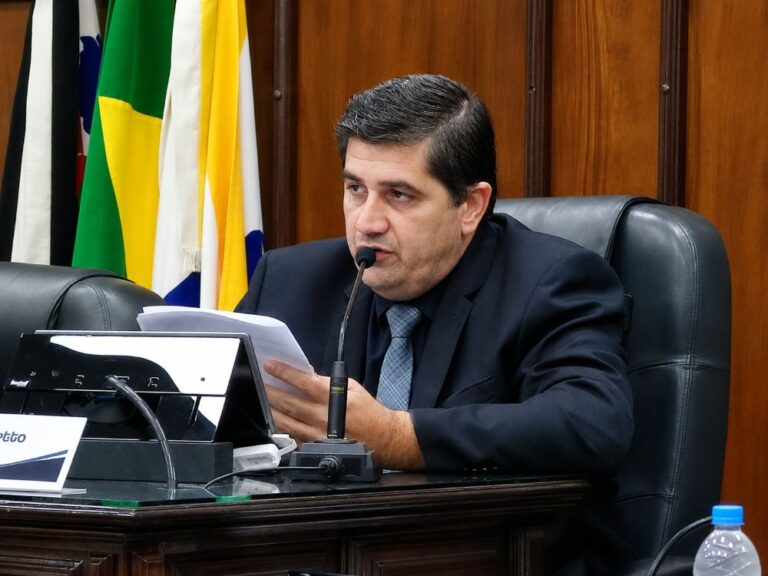 Presidente da Câmara de Tupã é alvo de pedido de CP e cassação do mandato