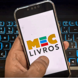 MEC Livros oferece mais 7,8 mil obras em inglês e espanhol