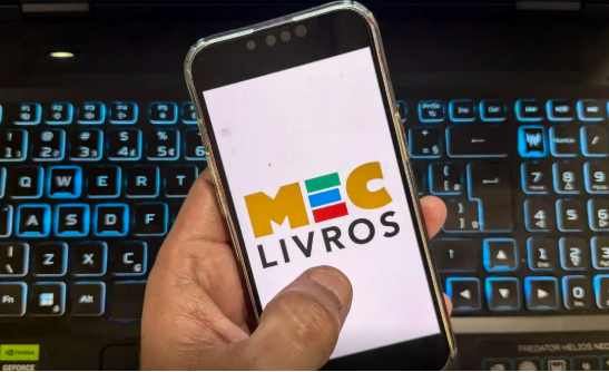 MEC Livros oferece mais 7,8 mil obras em inglês e espanhol