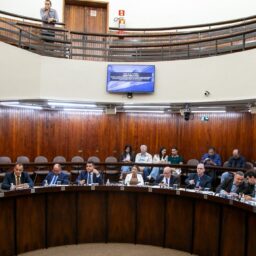 Câmara aprova rastreadores gratuitos para pessoas com autismo em Marília