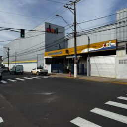Novo semáforo entra em operação na avenida República em Marília