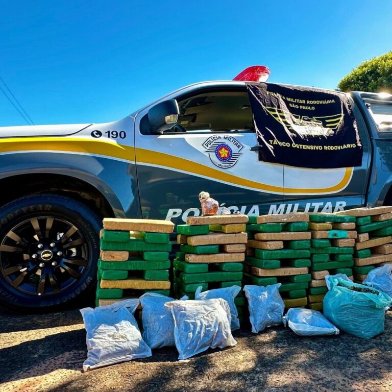 TOR intercepta carro com mais de 215 quilos de drogas e prende quatro na SP-333