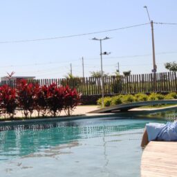 Com lazer e contato com a natureza, Jardins do Ipê recebe famílias em dia especial