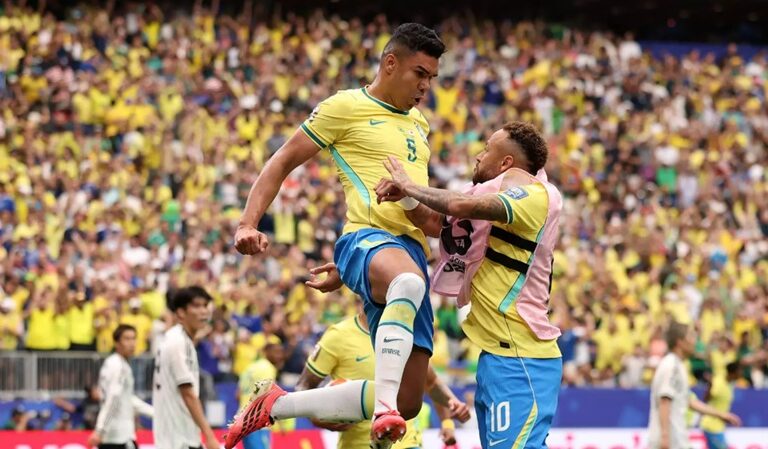 De virada, Brasil bate o Japão e se classifica na Copa do Mundo