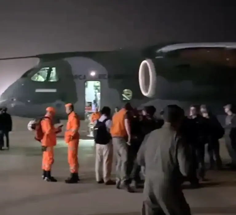Brasil envia terceiro avião com ajuda humanitária à Venezuela neste sábado