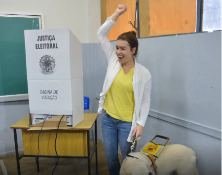 Brasil tem quase 2 milhões de eleitores com deficiência, aponta TSE