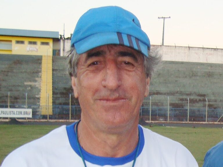 Morre ex-jogador e técnico do MAC Fernando Narigudo aos 72 anos