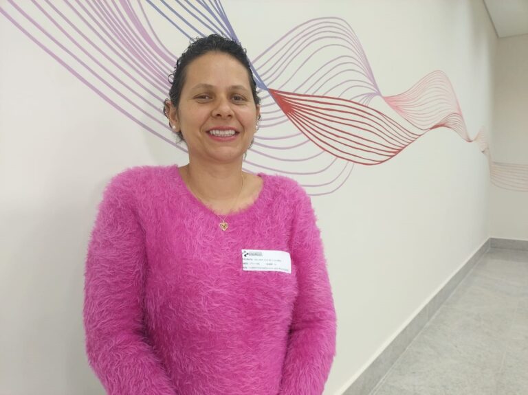 ‘Chorei por saber que consegui’, diz 1ª paciente 100% SUS da radioterapia no HBU
