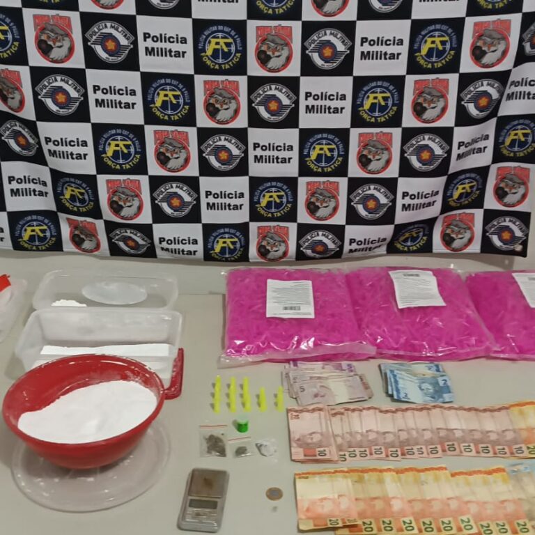 PM flagra jovem de 19 anos com quase 1 kg de cocaína em Marília