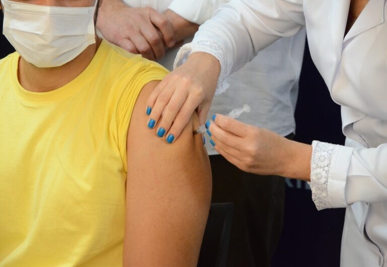 Saúde intensifica multivacinação para crianças e adolescentes em Marília
