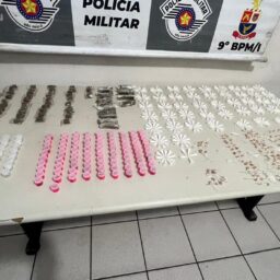 Jovem é preso com grande variedade de drogas e mais de R$ 5 mil em Marília