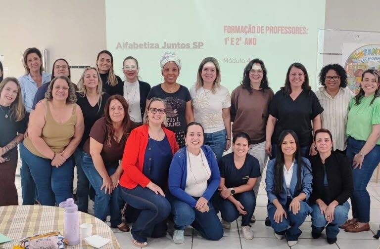 Educação promove formação de coordenadores da rede municipal em Marília