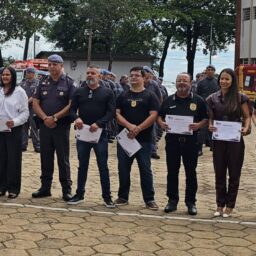 Policiais que atuaram em tragédia na BR-153 recebem elogio oficial