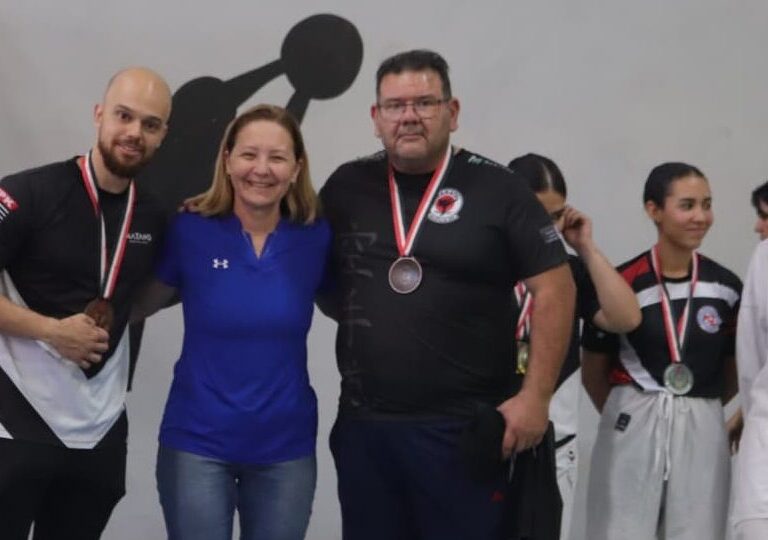 Marília conquista vice no karatê e avança em modalidades do regional
