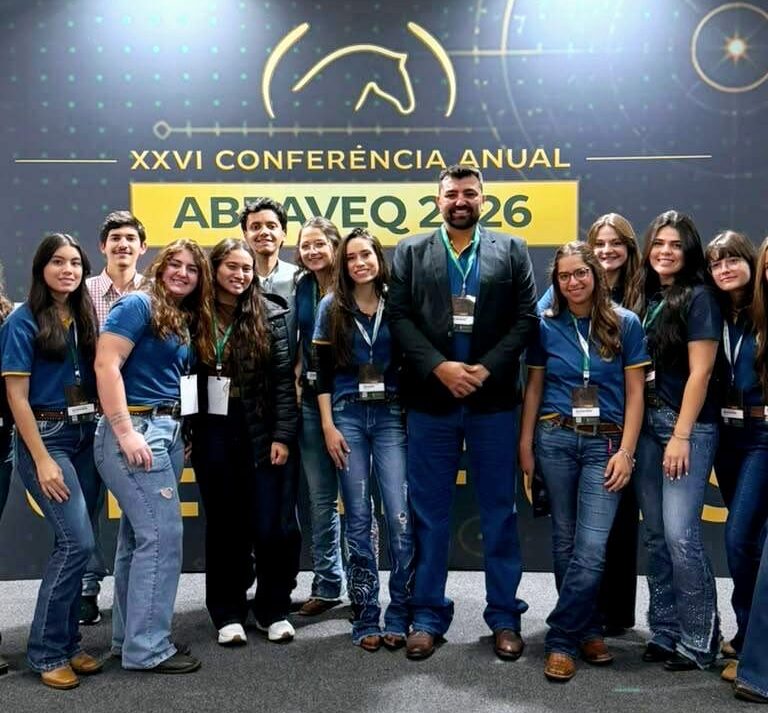 Alunos e residentes da Unimar apresentam pesquisas em evento nacional de veterinária