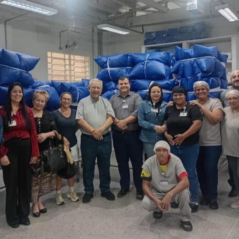 Santa Casa de Marília recebe doação de 210 travesseiros para leitos de internação