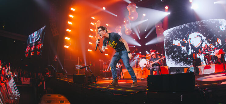 Capital Inicial vem a Marília e promete noite de clássicos do rock nacional