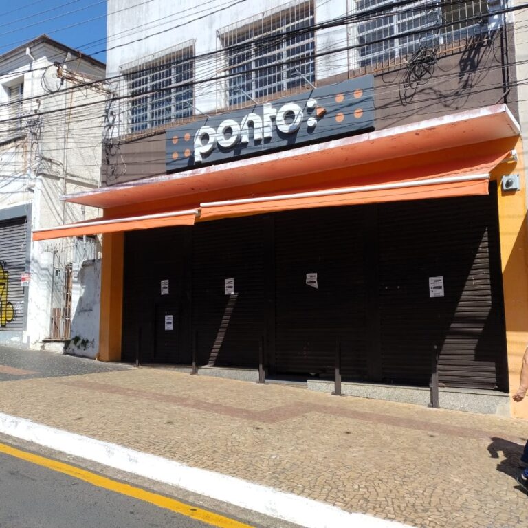 Liminar suspende demissões do Ponto Frio após fechamento de loja em Marília