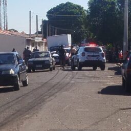 Discussão familiar por criança em bar termina com comerciante ferido a facão