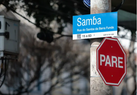 Em São Paulo, rua é renomeada em homenagem à história do samba