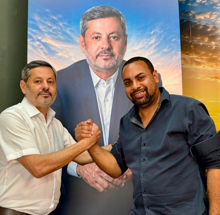 Rogerinho recebe prefeito de Júlio Mesquita em encontro sobre articulação regional