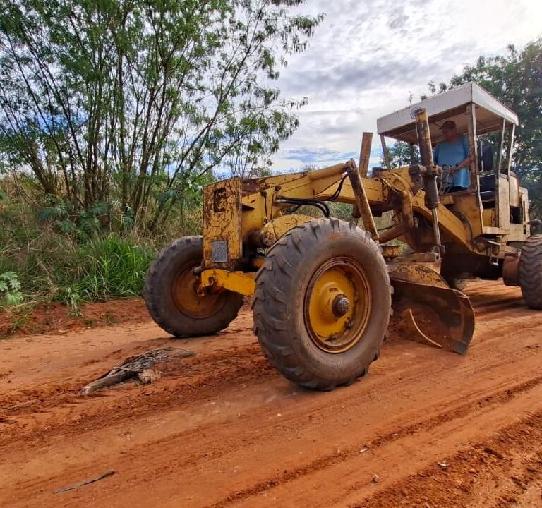 Secretaria de Obras intensifica conservação de estradas rurais em Tupã