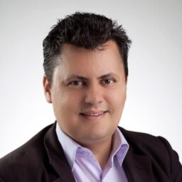Justiça afasta delegado da Polícia Federal por 120 dias e bloqueia bens